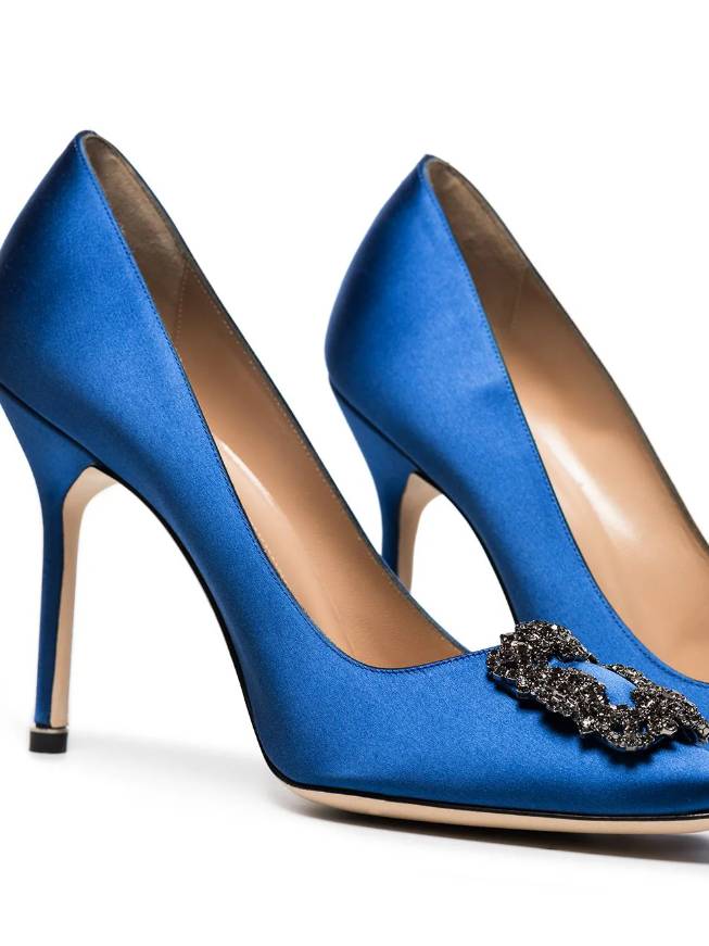 Manolo Blahnik Hangisi